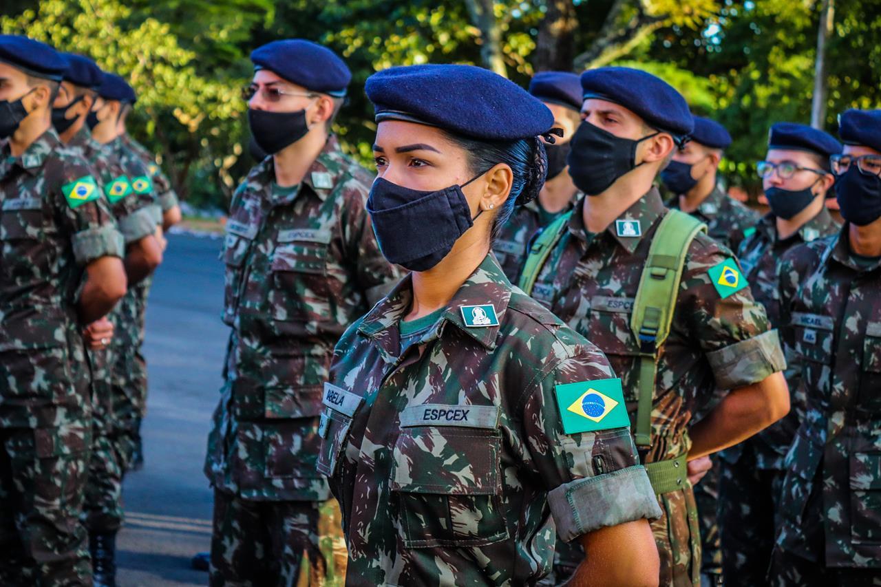 440 VAGAS: Exército Brasileiro divulga retificação de Concurso Público 